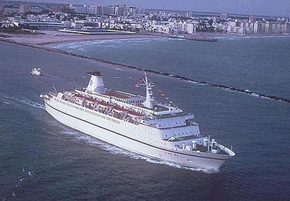 Freeport I leaving Miami